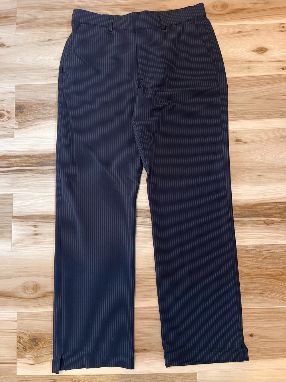 Under Armour UA Storm Men’s Pinstripe Golf Pants Black Gray Size 34x32 Stretch